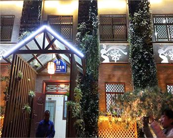 湖北西安紡織城美公廁整體亮化